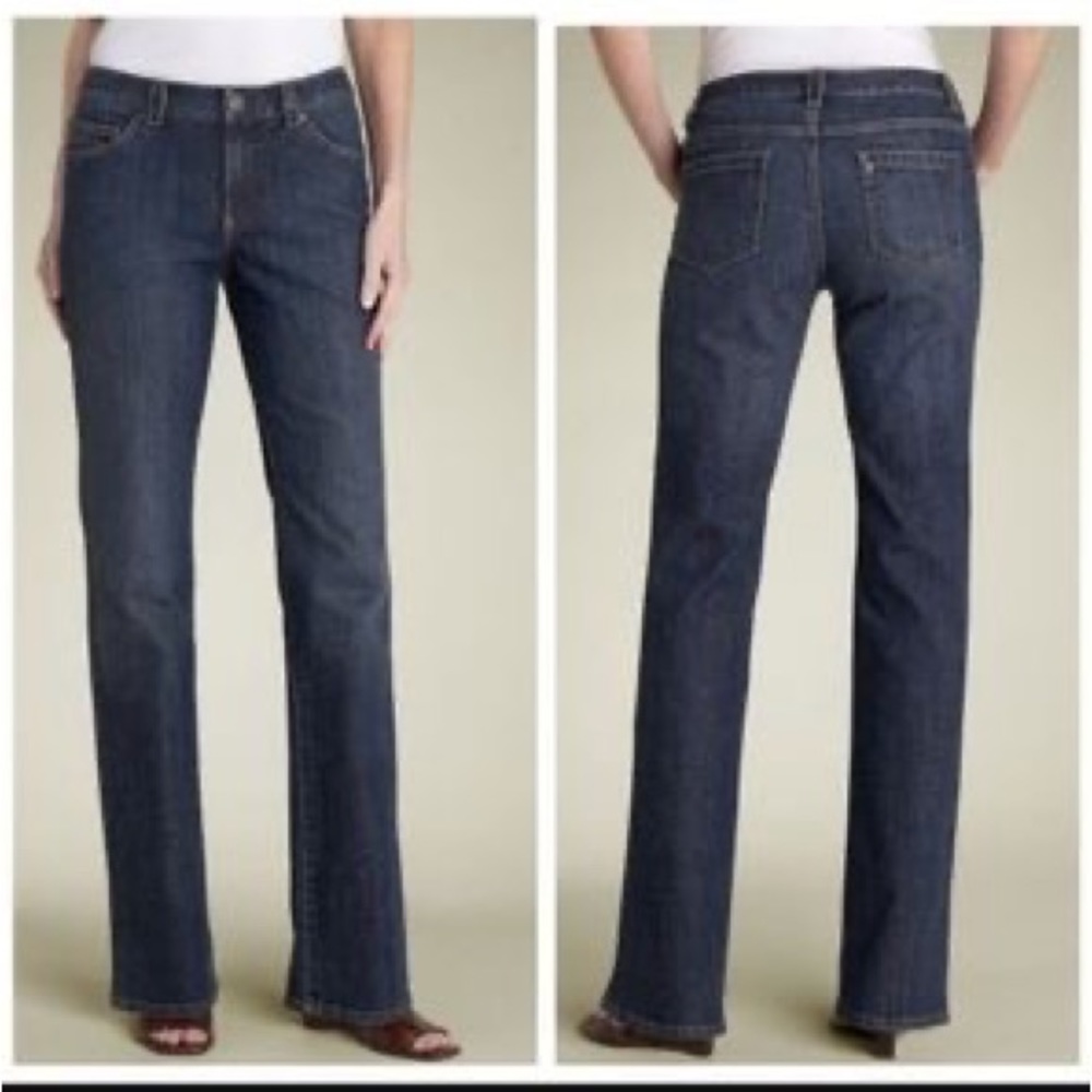 Elie Tahari straight leg Jade Jeans!
